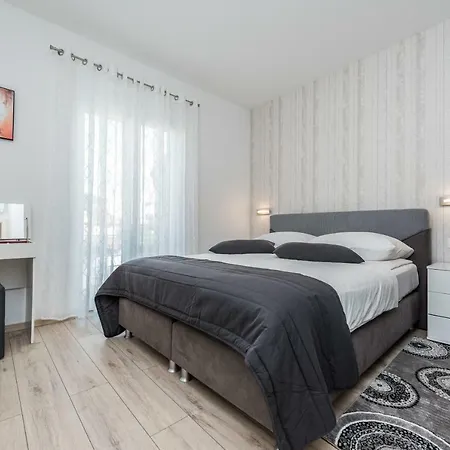 Apartment Ml Pakostane