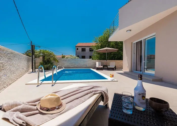 Ml * פאקוסטאן